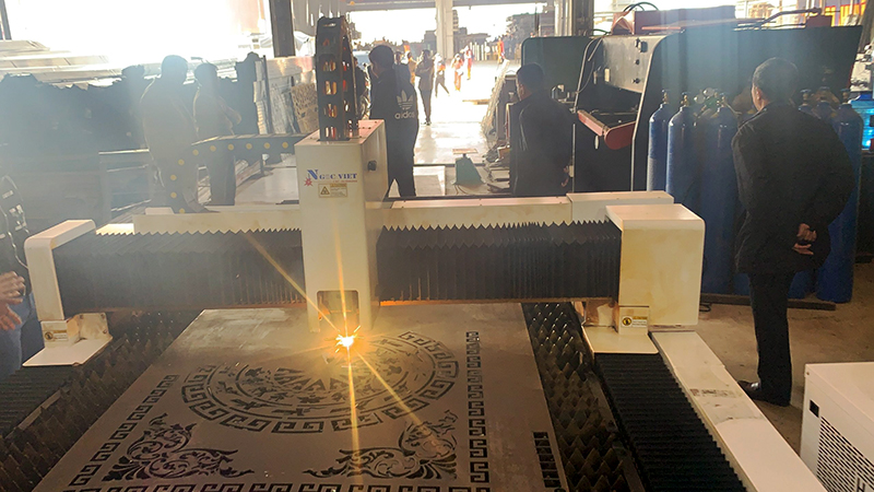 Dịch vụ cắt gia công Dịch vụ cắt gia công