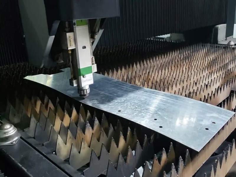 Chuẩn bị vật liệu cắt laser