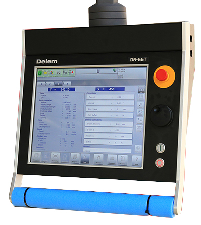 Máy chấn CNC Delem DA66T