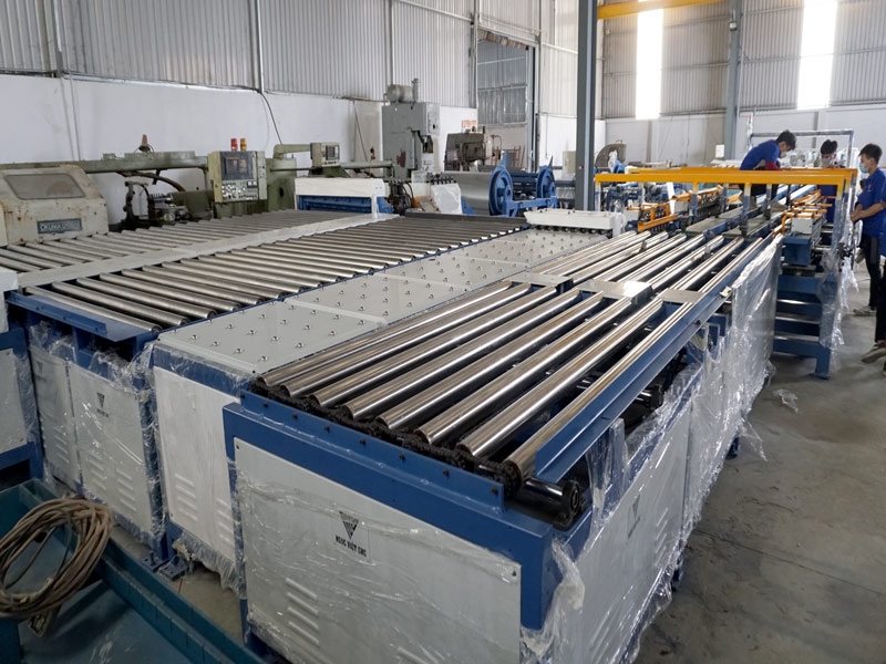 Dây chuyền sản xuất ống gió tự động: Dễ vận hành và tối ưu hoá sản xuất